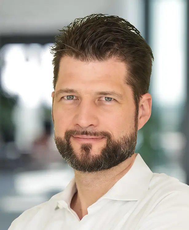 Dr. Dominik Straßer - Portrait