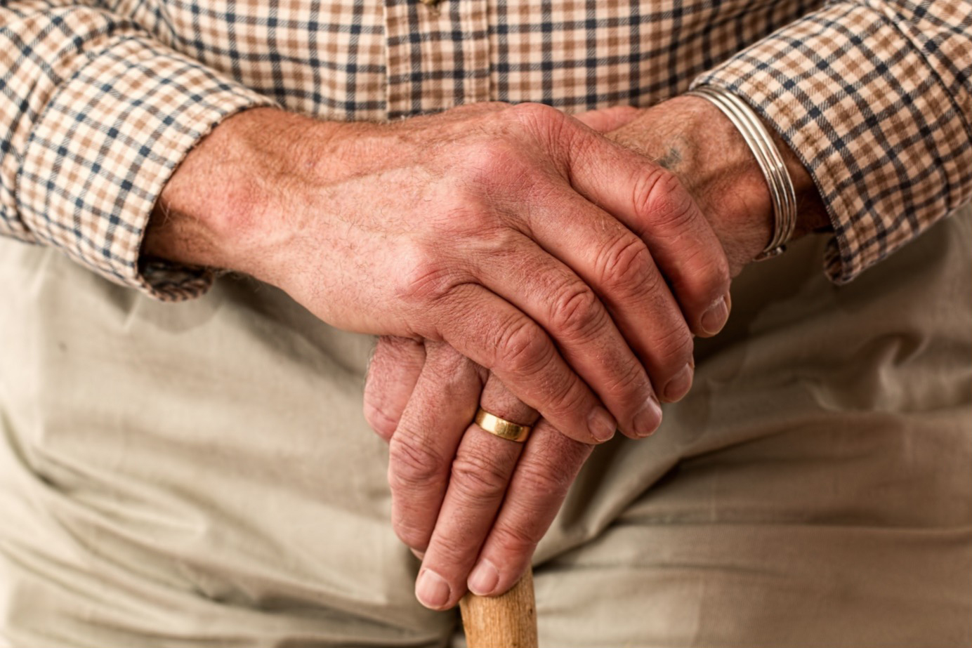  Die Parkinson-Krankheit betrifft vor allem ältere Menschen. © Pexels